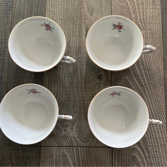 4 Favolina-Karolina 9026 (Thin Trim) Footed Cup - Picture 3 of 3